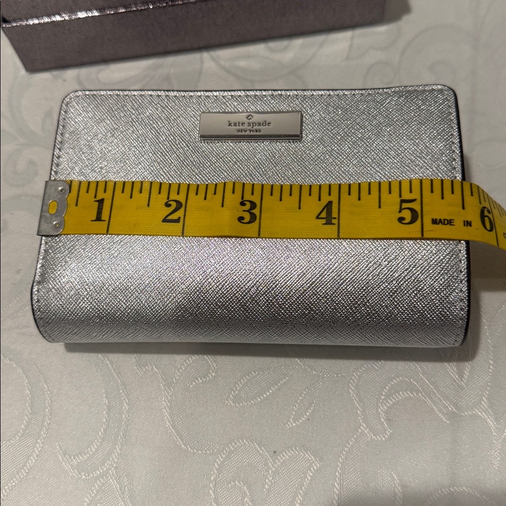 ♠️Kate spade Metallic Bi-fold Wallet - Picture 13 of 15